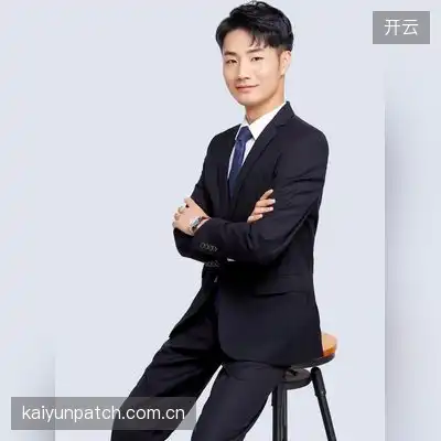 李华